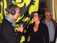 De lokale radio intervieuwt Miet Vandersteegen